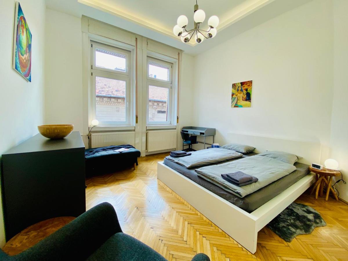 Spacious 4br Oasis In - Bp Sky Boedapest
